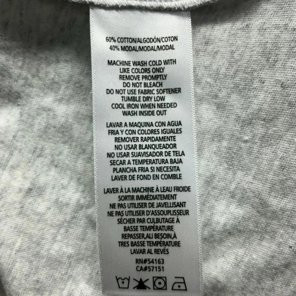 NWT Calvin Klein woman’s tshirt - Picture 4 of 4